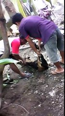 Pengikatan Korban, Adelio Awas jangan main air mendidih