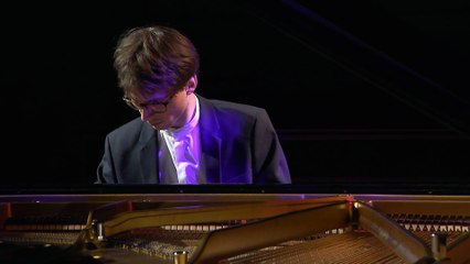 SCHUBERT : Impromptu D 935, n°4 en fa mineur par Guillaume Bellom