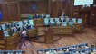 Mbahet seanca e jashtëzakonshme e Kuvendit të Republikës së Kosovës në të cilën do të mbahet debat parlamentar në lidhje me mbajtjen në arrest të kryetarit të Aleancës për Ardhmërinë e Kosovës, Ramush Haradinaj, në Francë.