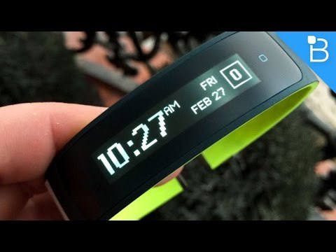 HTC re Grip Hands-On - A Smart Fitness Tracker with GPS