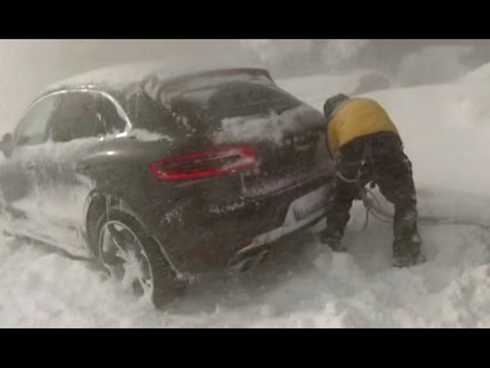 Catania - Soccorso alpino della Finanza, 18 interventi sull'Etna (10.01.17)