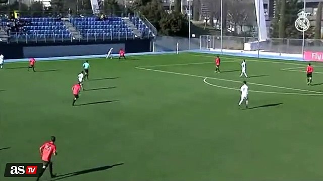 Zidane'ın oğlundan harika çalım ve gol