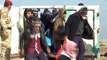 Iraqi residents flee Islamic State-held town of Tel Keyf