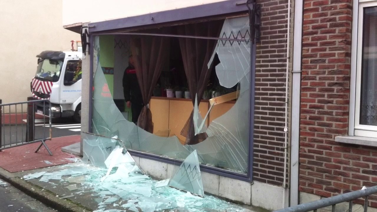 Réparation des dégâts rue Bonnetière à Leuze-en-Hainaut