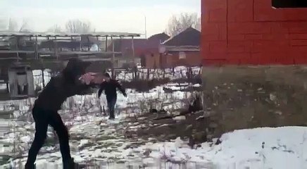 НЕ СТРЕЛЯЙ   ЧЕЧЕНСКИЙ ПРИКОЛ 2015