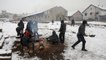 Migrants battle cold in Serbia and Hungary
