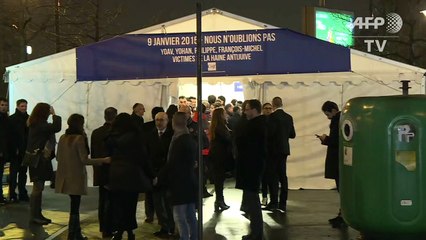 Cérémonie d'hommage devant l'Hypercacher, deux ans après