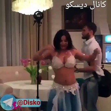 رقص عربي يك خانم زيبا كه حتي زن ها را به وجد آورد - video Dailymotion