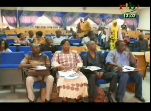 Rencontre entre le ministre de l’administration territoriale et les partis politiques