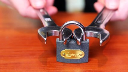 How-to-open-a-lock-with-a-nut-wrench