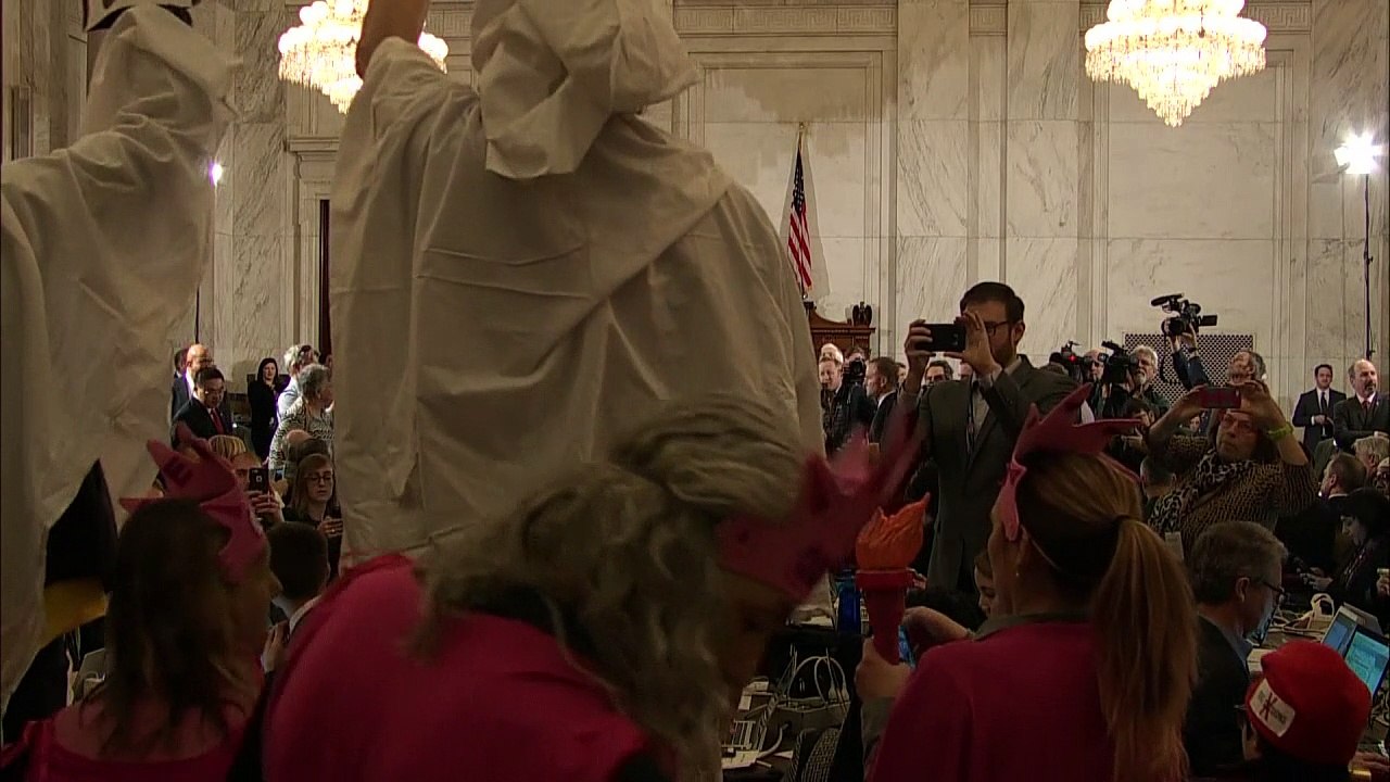 Ku-Klux-Klan-Eklat bei Sessions-Befragung im US-Senat