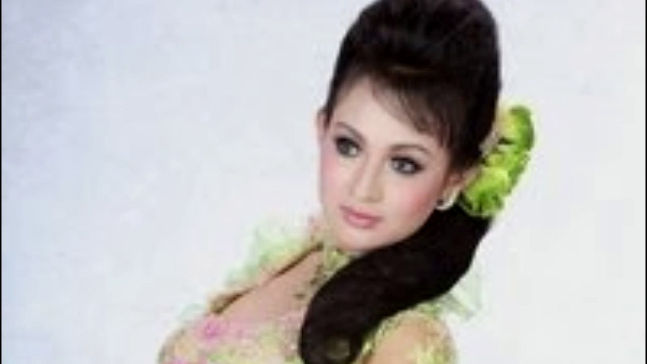 Dewi Azkiya Kagoda