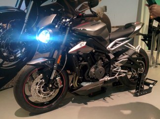 Nouveauté en direct : Triumph Street Triple 800
