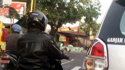 perjalanan3 hati hati dijalan[1]