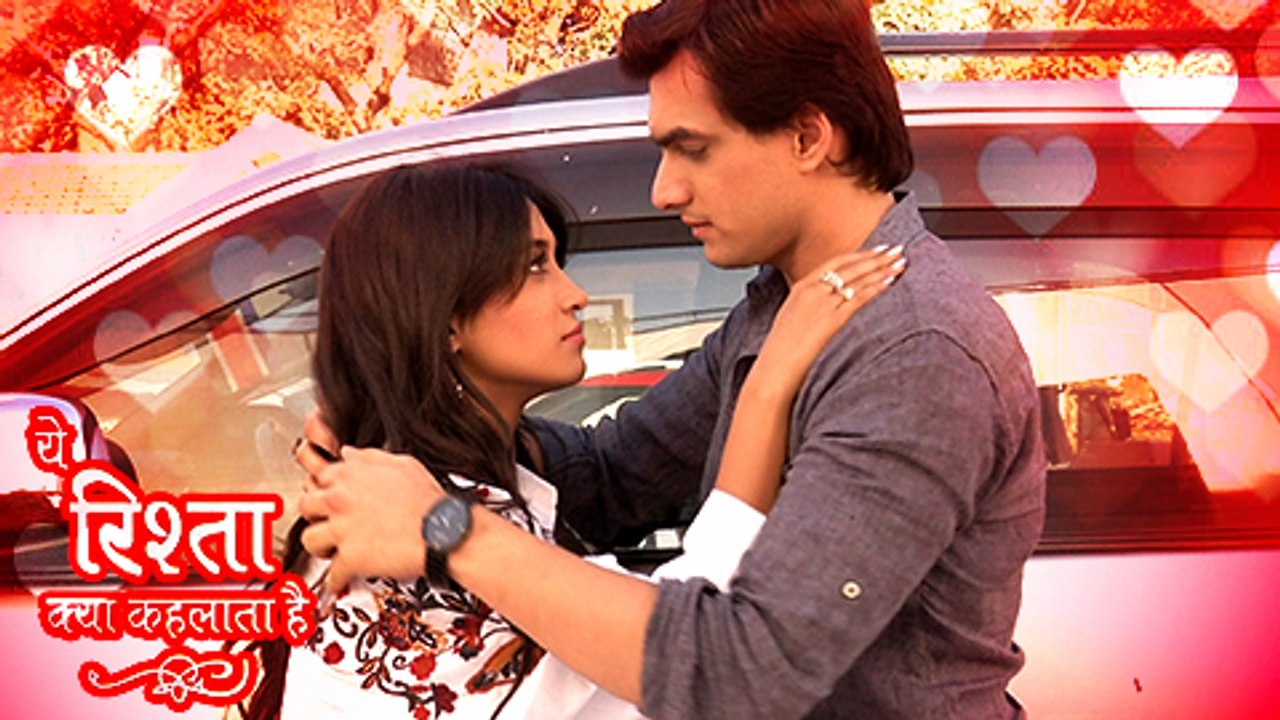 Naira & Kartik HOT Romance In Public  Yeh Rishta Kya Kehlata Hai