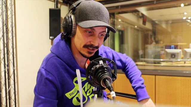 Le rêve d'Arnaud Tsamere : Laurence, son fils Lucas et un dragon