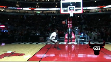 Il marque un dunk au dessus de 6 personnes