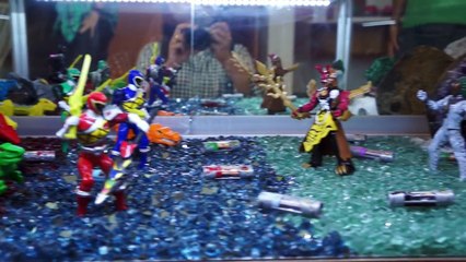 Power Rangers Dino Charge Lounge at San Diego Comic Con 2015-gMz8KPRl6Cs