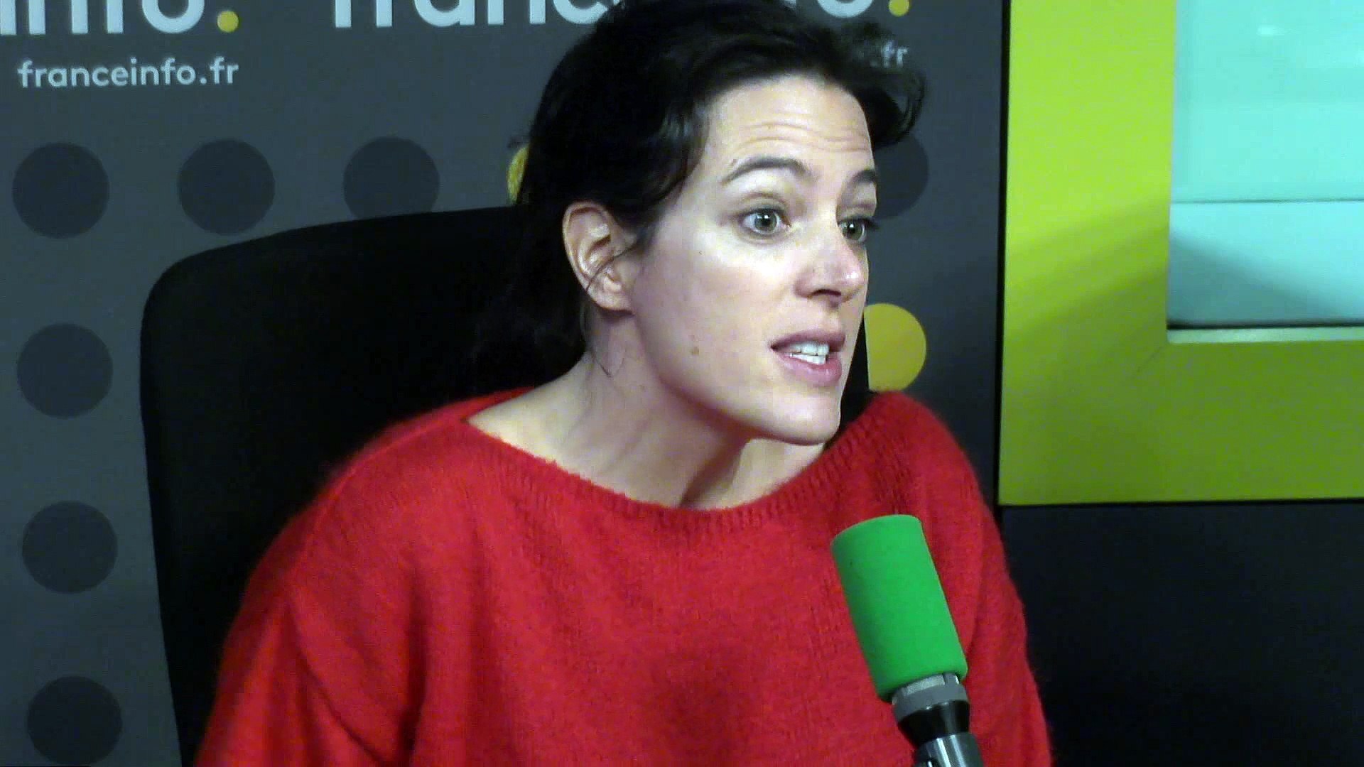 Elise Le Guevel : « Laide aux migrants est devenue un vrai business » -  Vidéo Dailymotion