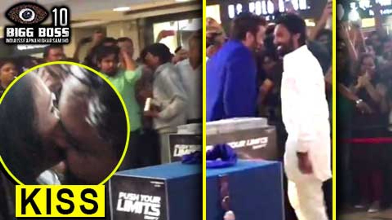 Manveer KISSES A GIRL In Public  Manu & Manveer Greet Fans At A Mall  Bigg Boss 10
