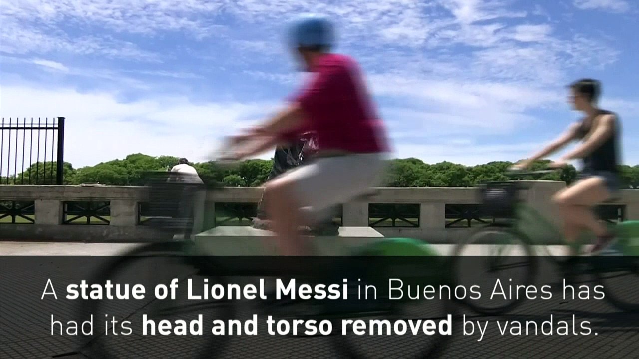 Statue of Lionel Messi destroyed by vandals