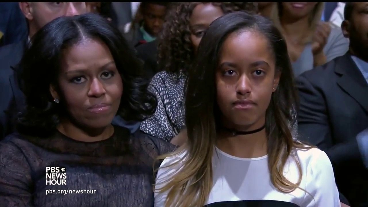 L'émotion de Malia Obama lors du discours de son père