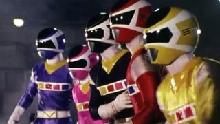 Power Rangers in Space - Power Rangers vs Psycho Rangers First Fight (Rangers Gone Psycho)-wVXgvKAMNJE