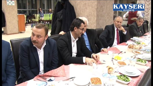 ERÜ REKTÖRÜ GÜVEN MEDYA MENSUPLARINI AĞIRLADI