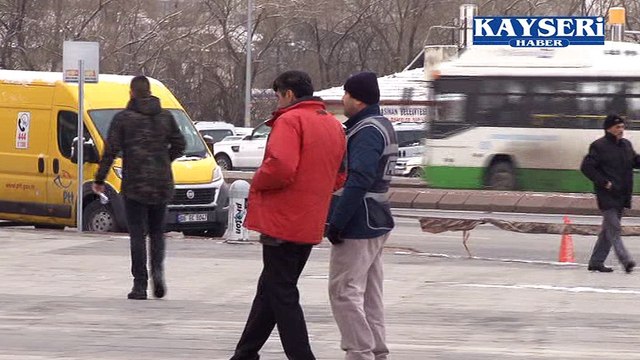 BEKİR BOYDAK YENİDEN DEMİR PARMAKLIKLAR ARDINDA