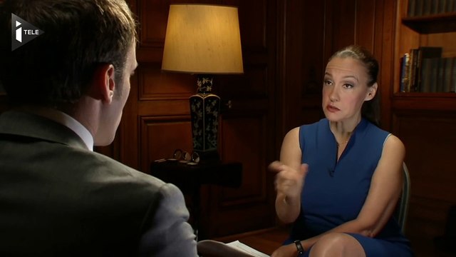 Quand Laurence Haïm interrogeait Emmanuel Macron pour iTélé ... avant de devenir sa porte-parole!