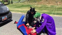 Spiderman Hit by Car! Frozen Elsa w/ Disney Princess Anna & Spider Girl, Joker, Maleficent, Candy