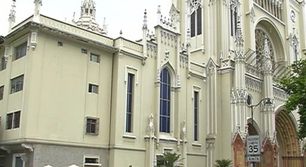 La caída de la cruz de la catedral dejo un herido