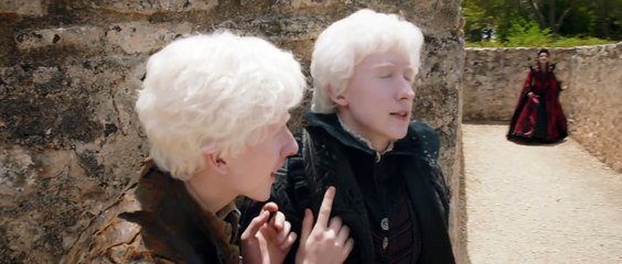 테일 오브 테일즈  TALE OF TALES  공식 예고편 (한국어 CC)-px_Jm2qIXWk
