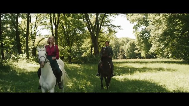 세레나 SERENA 공식 예고편 (한국어 CC)-DWyiYVDZrD4