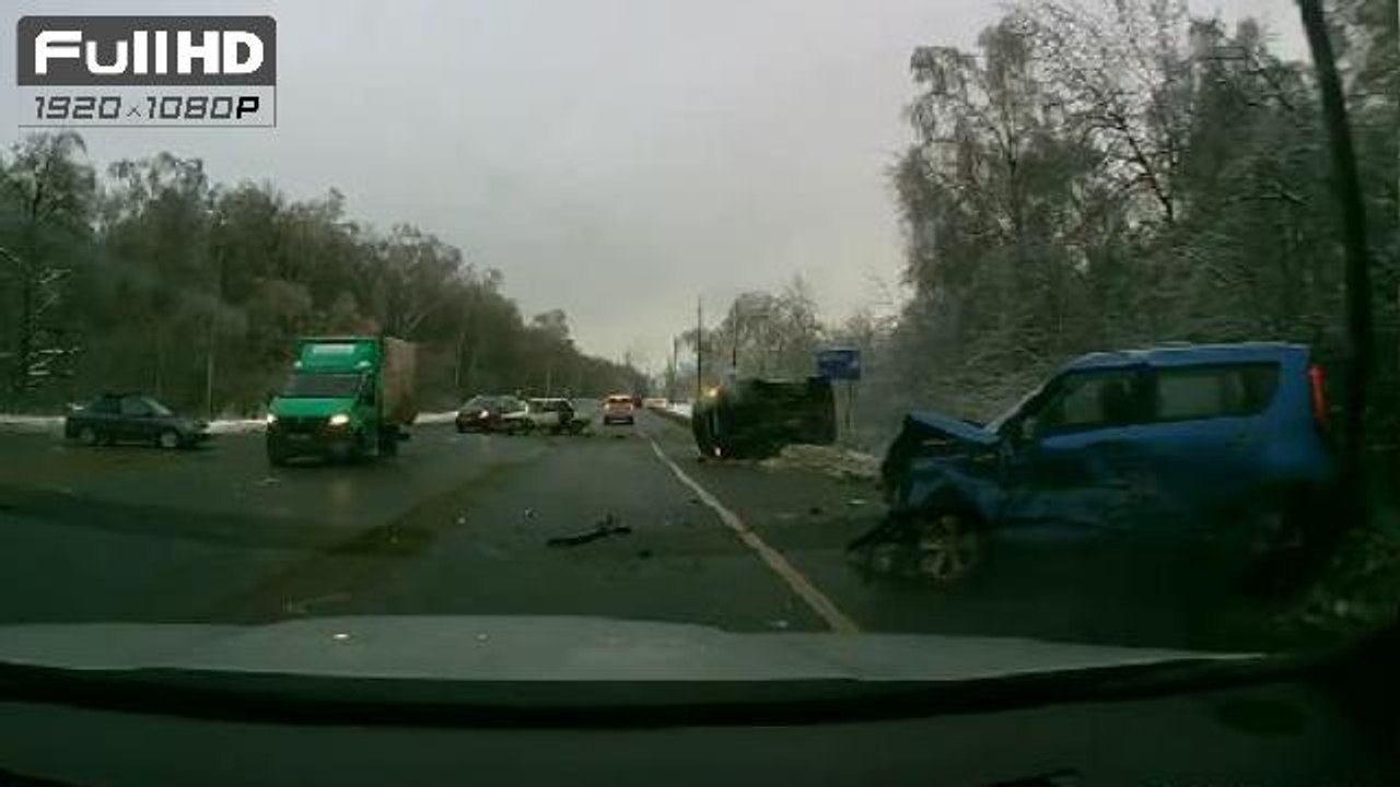 Car Crash very Shock dash camera 2017 NEW || Compilation crash hard en voiture