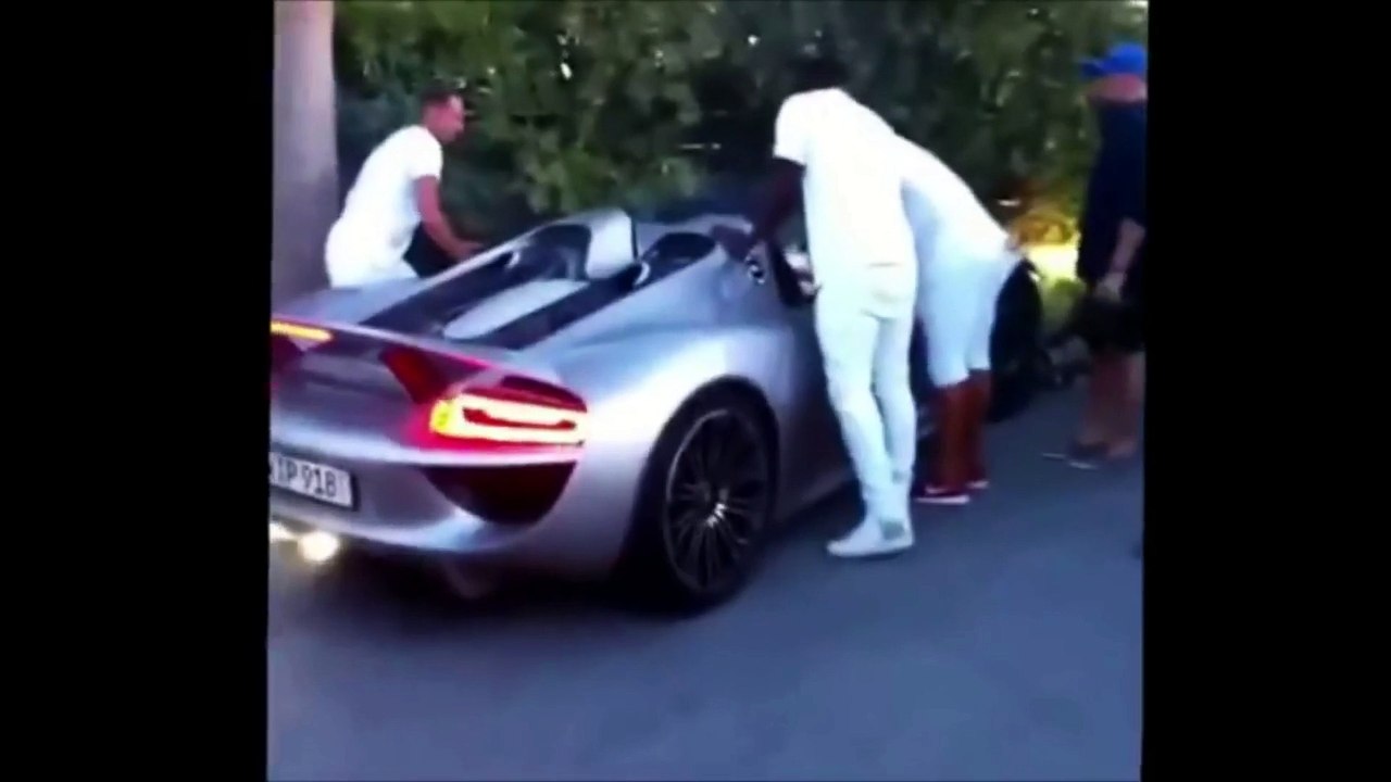 Super Car Idiots: Super Car Crashes, Super Car Burnouts, Super Car Fails