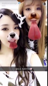 170816 SNSD Tiffany & Yuri 後台可愛自拍 @Tiffany Snapchat