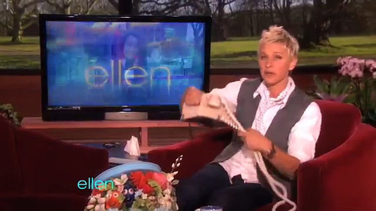 A Fan Gets Ellen s Birthday Invitation!