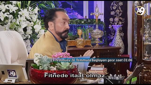 Adnan Oktar darbe girişimi gecesi askerlere ‘fitne de itaat olmaz, polise ateş açılmaz.’ dedi