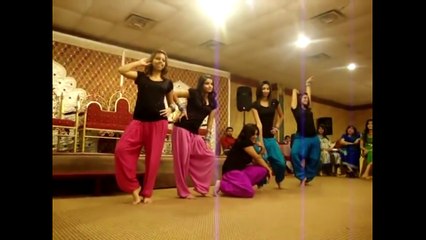 Mehndi Dance    Girls Just Fire Up The Floor