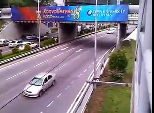 Drift - Police chasing Street Racer on highway. Very Funny. jdm cars imports