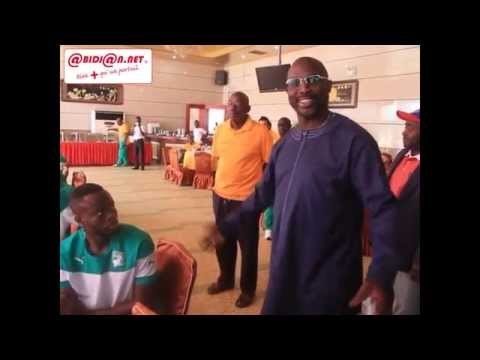 Football: Avant Côte d'Ivoire - Liberia, George Weah rend visite aux Elephants