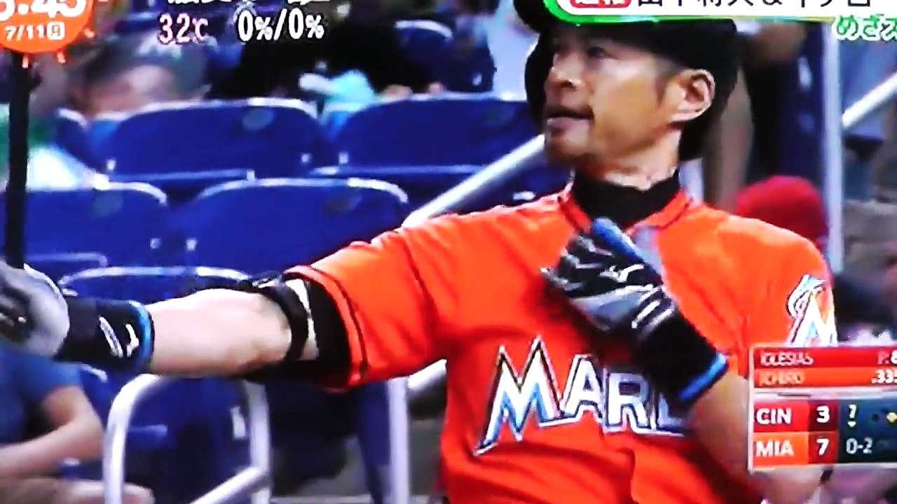 イチロー選手にデッドボール❗️レッズ戦７回代打でデッドボールを受けたがチームは勝った-wHL_beq0Q1c
