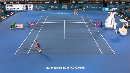 Sydney - Le superbe revers slicé de Radwanska