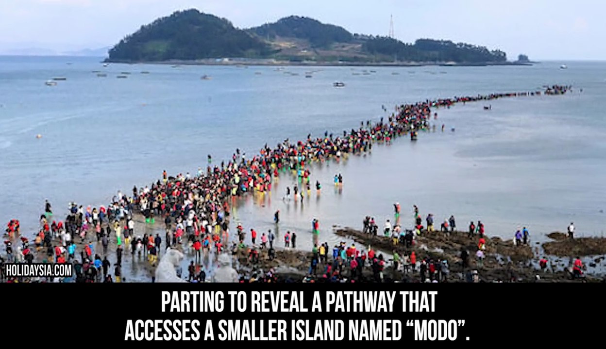 10 Amazing Places That Completely VANISH Underwater