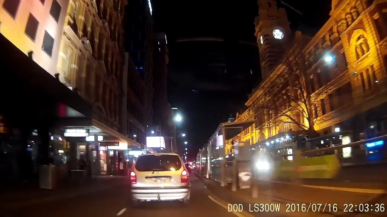 Une voiture avec un klaxon de train... corne de brume !