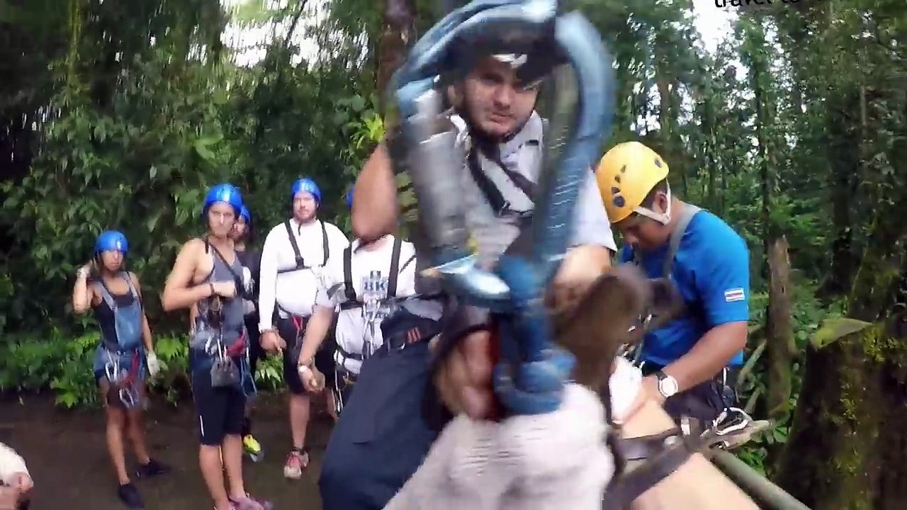 Canopy über den Wasserfall in La Fortuna, Costa Rica-sPqDAQ1axXY