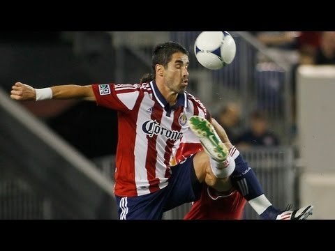 Juan Pablo Angel scores acrobatic goal for Chivas USA vs New York