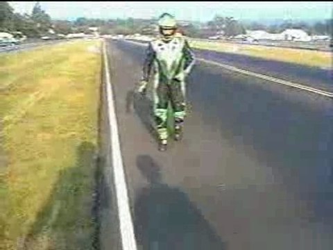 Chute Moto-roue-arriere-chute