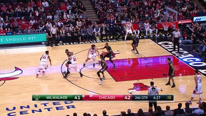 Giannis Throws It Down on the Break _ 12.31.16-Skbqx3_sOHE